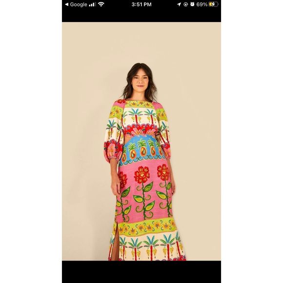 FARM Rio Dresses & Skirts - Farm Rio Puff Sleeve Garden of Colors Cropped Midi Dress